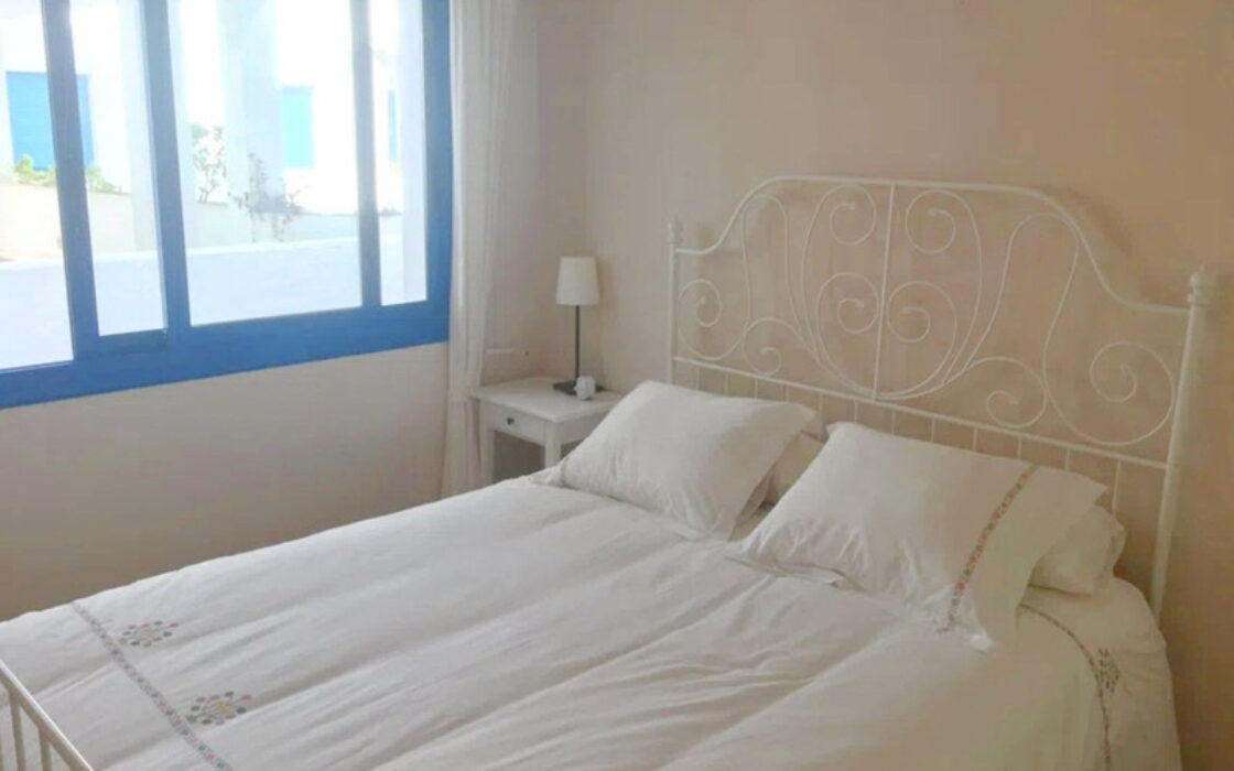 Ділянка в Ла-Дукезі з панорамним видом та великою терасою