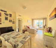 Большие апартаменты в Манильва Коста с террасой 124 кв.м