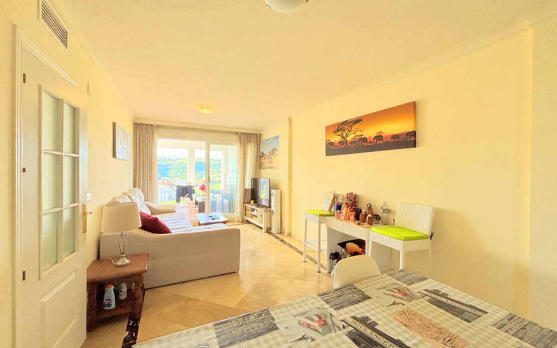 Большие апартаменты в Манильва Коста с террасой 124 кв.м