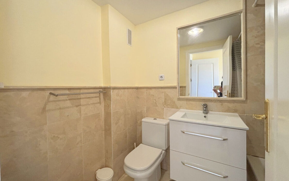 Большие апартаменты в Манильва Коста с террасой 124 кв.м