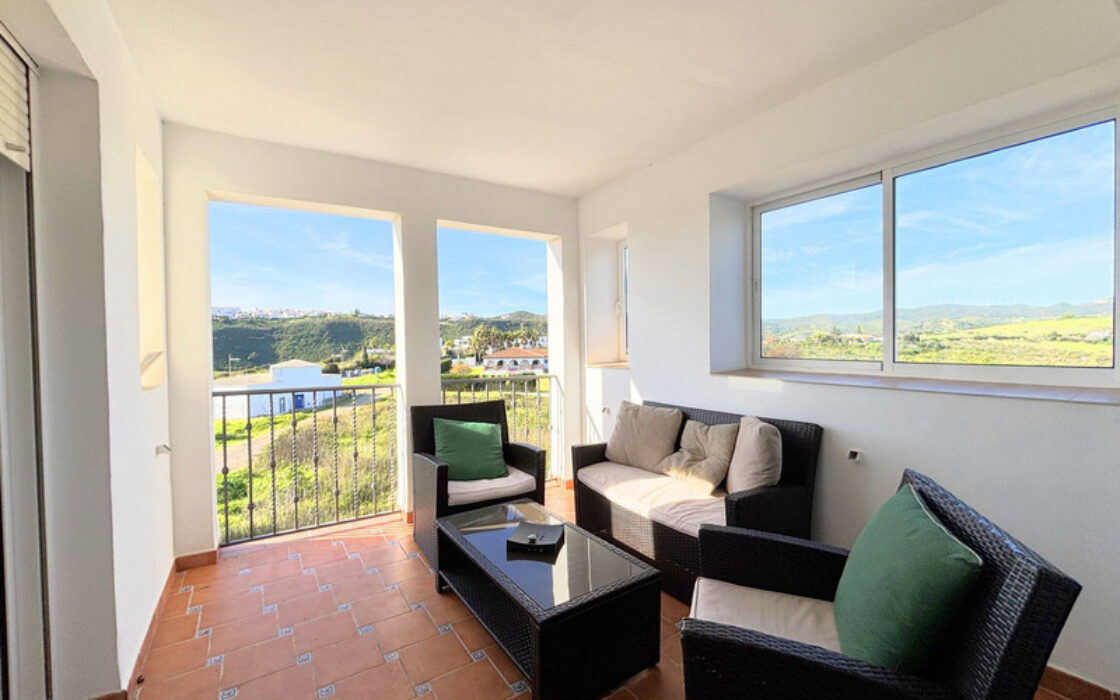 Большие апартаменты в Манильва Коста с террасой 124 кв.м