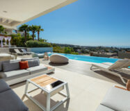 Роскошная вилла в Нуэва Андалусия, 592 кв.м, с террасой