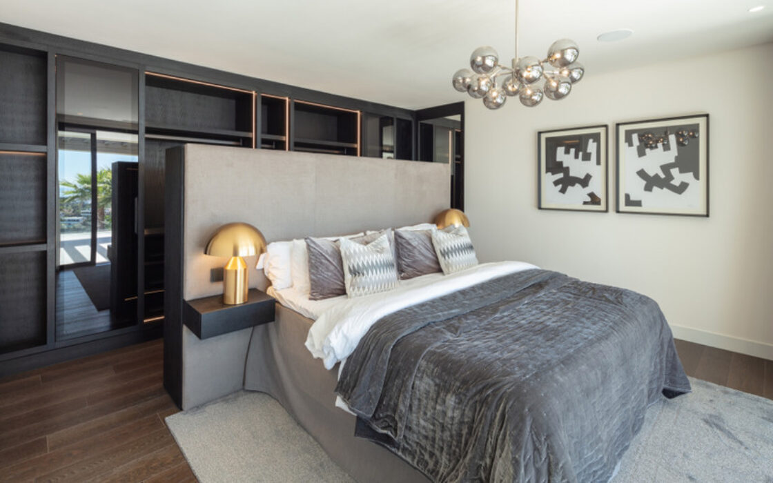 Роскошная вилла в Нуэва Андалусия, 592 кв.м, с террасой