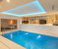 Роскошная вилла в Нуэва Андалусия, 592 кв.м, с террасой