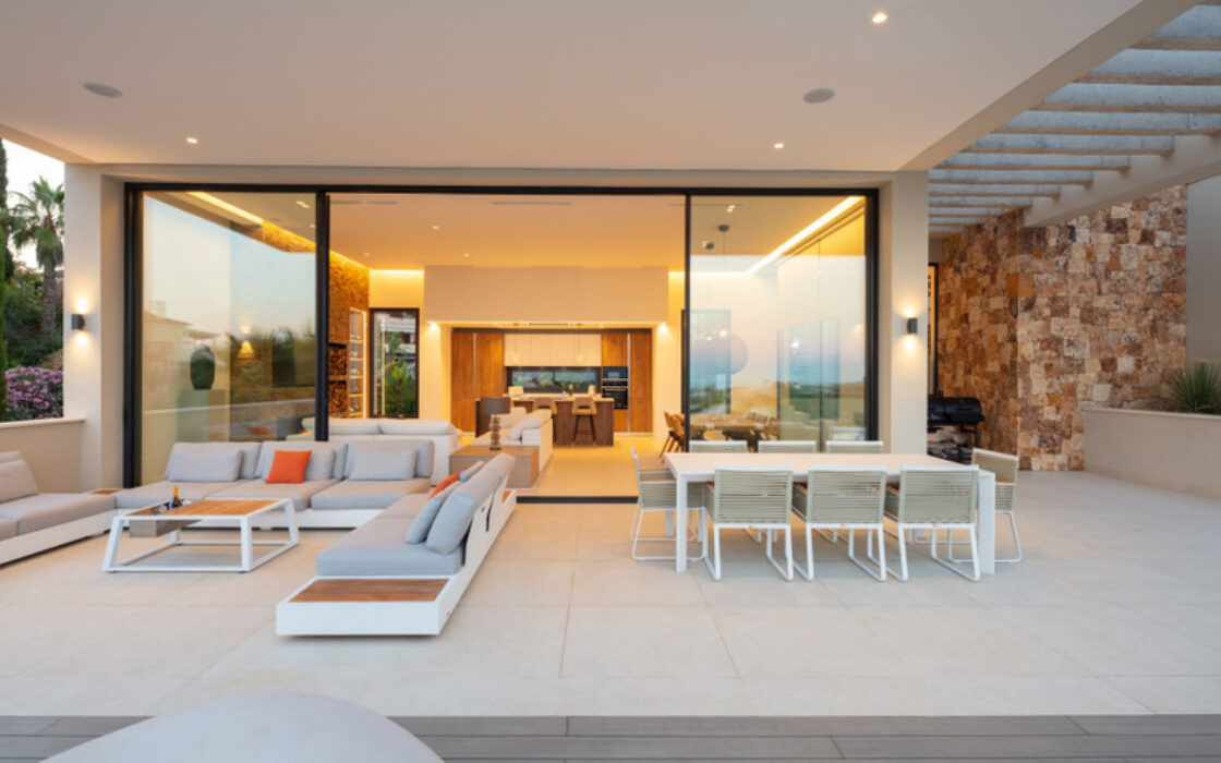 Роскошная вилла в Нуэва Андалусия, 592 кв.м, с террасой