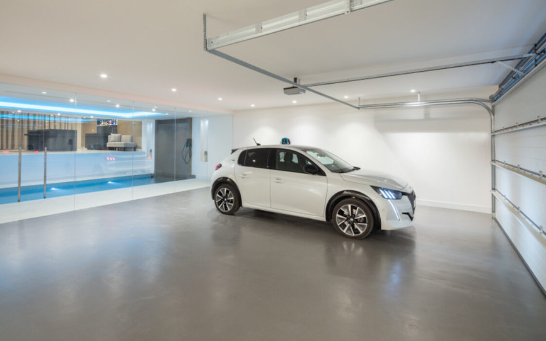 Роскошная вилла в Нуэва Андалусия, 592 кв.м, с террасой