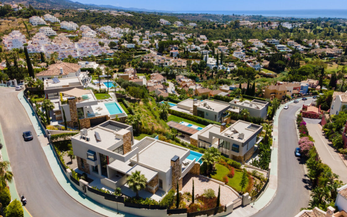 Роскошная вилла в Нуэва Андалусия, 592 кв.м, с террасой