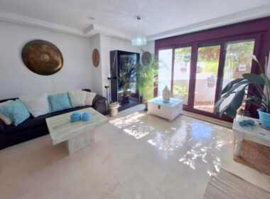 Квартира с садом и южной ориентацией в Касаресе 136 кв.м