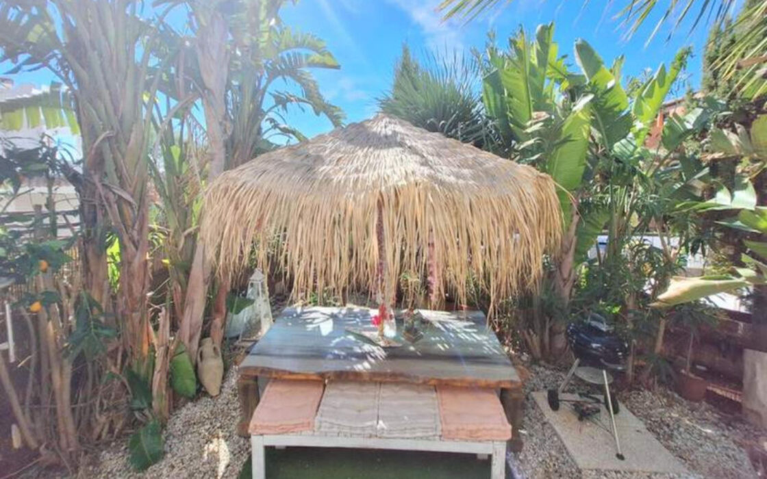 Квартира с садом и южной ориентацией в Касаресе 136 кв.м