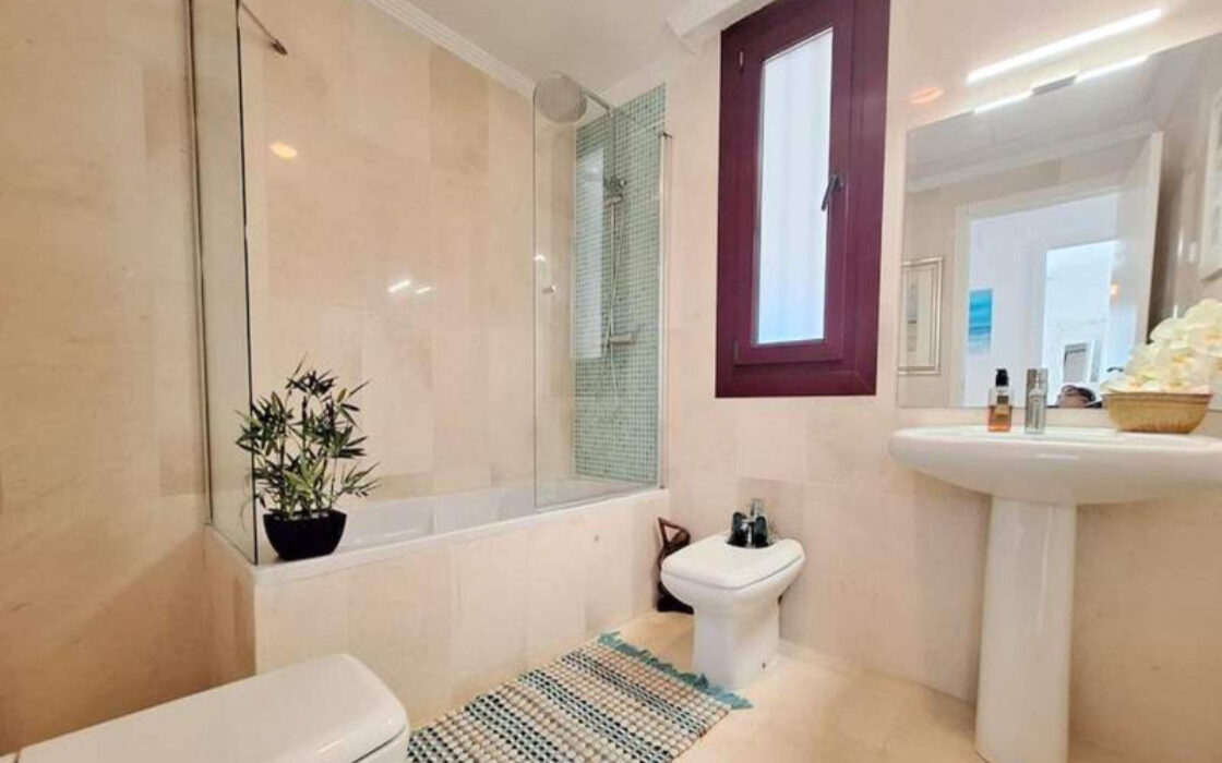 Квартира с садом и южной ориентацией в Касаресе 136 кв.м