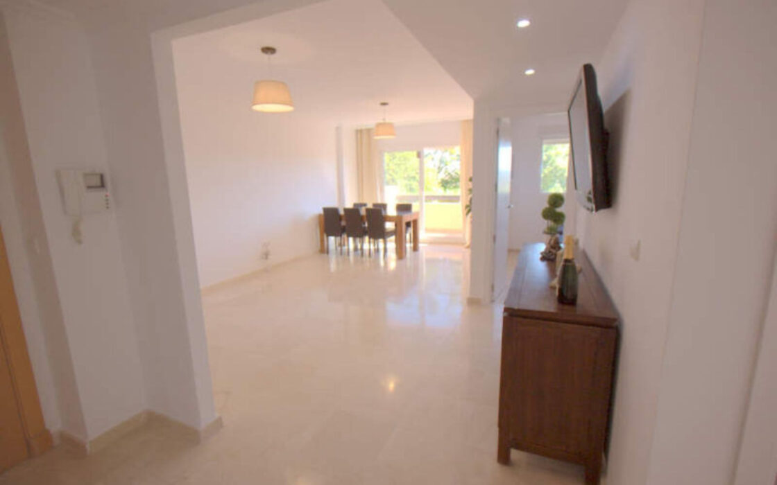 Квартира с садом и южной ориентацией в Касаресе 136 кв.м