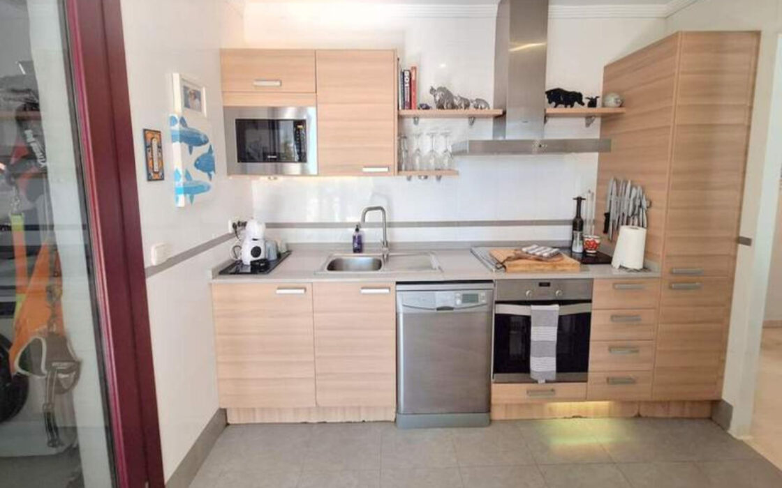 Квартира с садом и южной ориентацией в Касаресе 136 кв.м