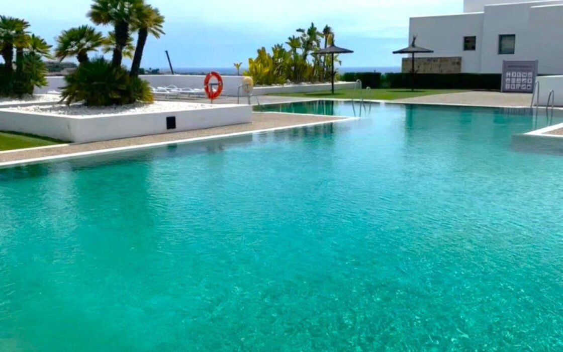 Розкішні апартаменти з терасою в Бенахавісі, 164 кв.м.