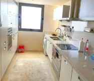 Розкішні апартаменти з терасою в Бенахавісі, 164 кв.м.