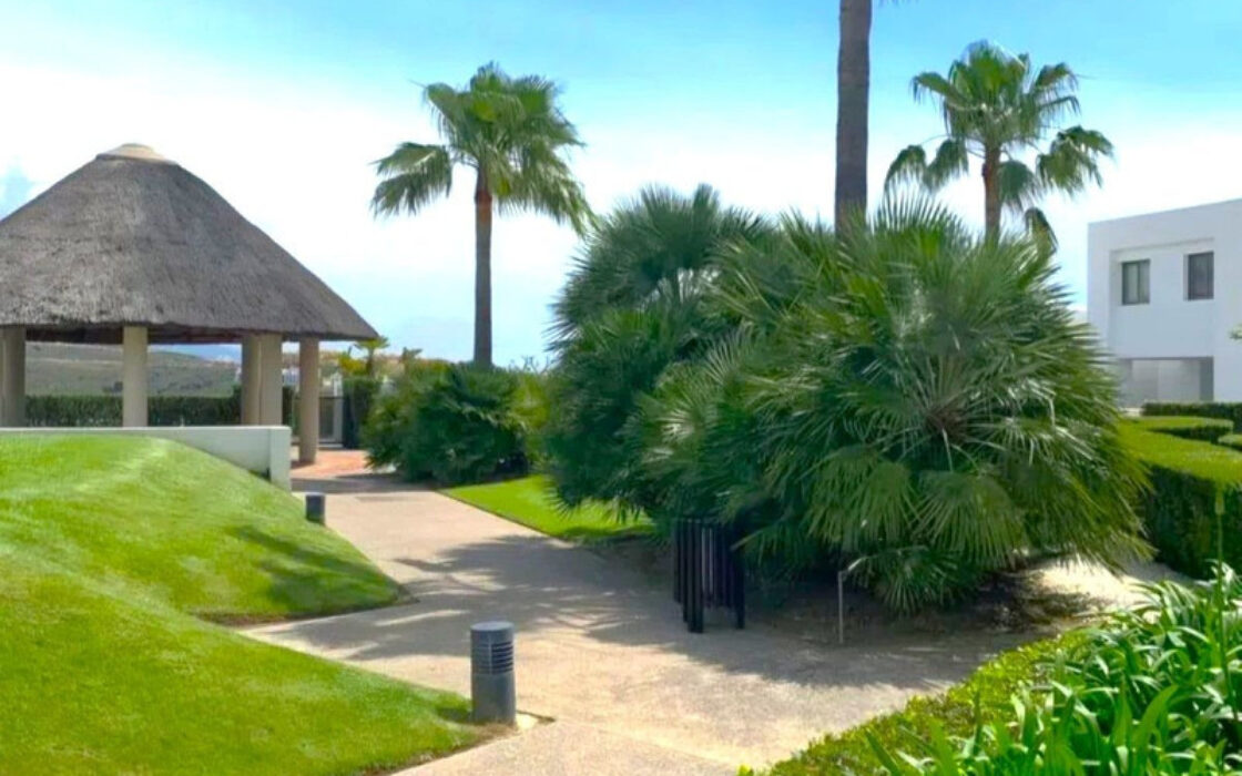 Розкішні апартаменти з терасою в Бенахавісі, 164 кв.м.