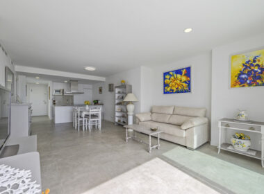 Квартира с террасой в Торрекебрада 107 кв.м на продажу