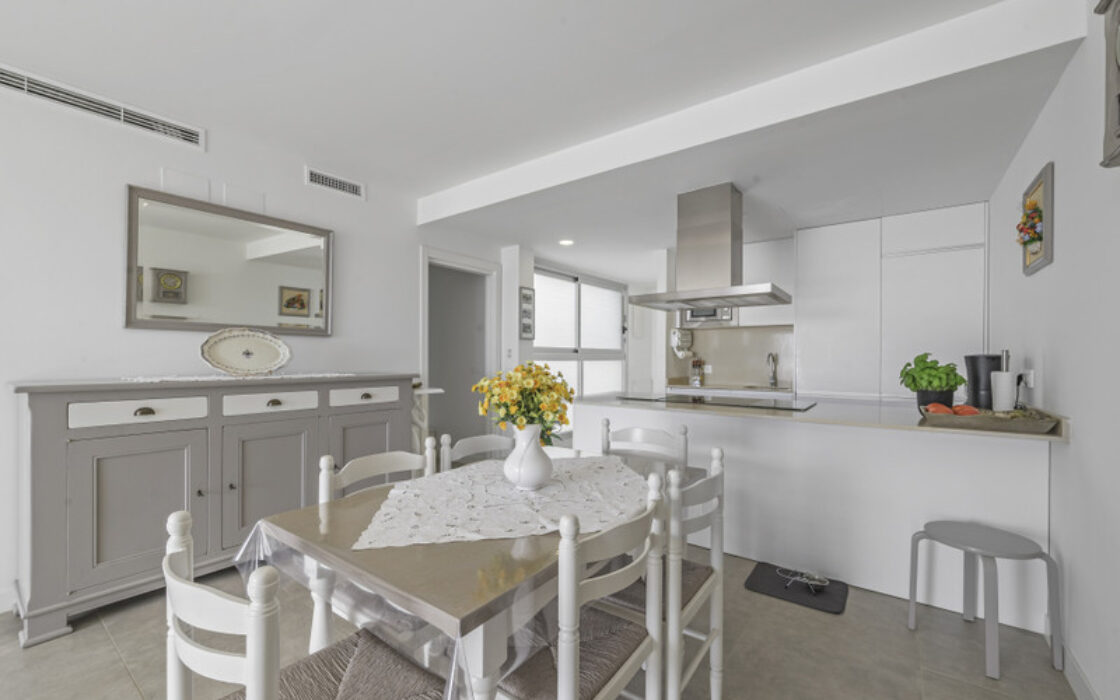 Квартира з терасою в Торрекебрада 107 кв.м на продаж