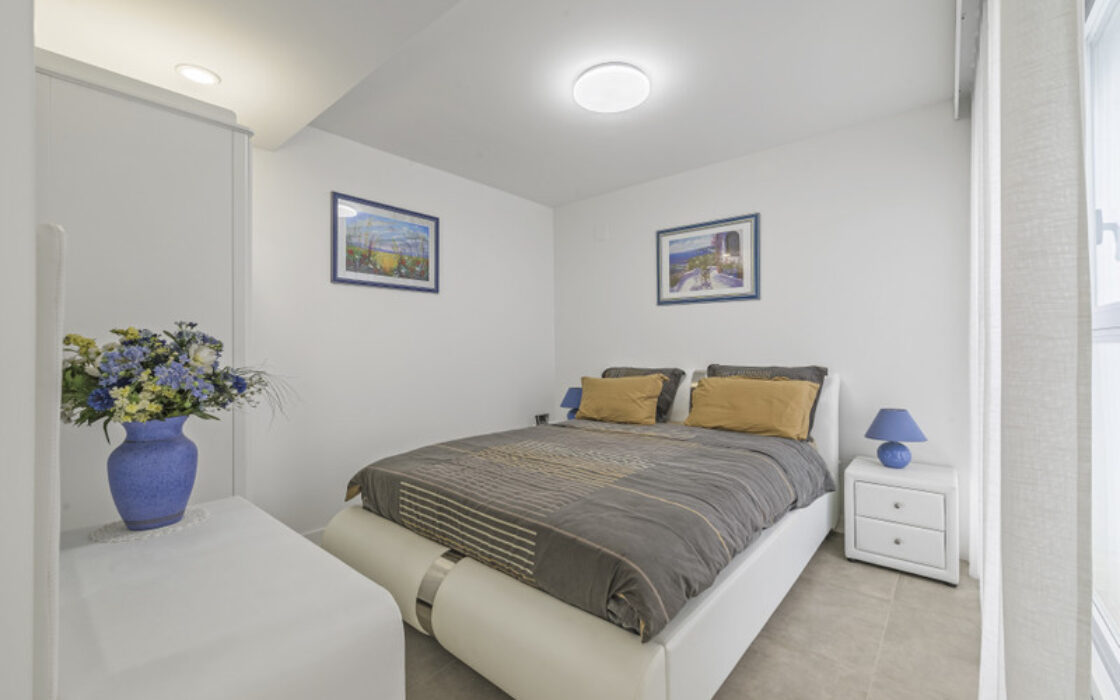 Квартира з терасою в Торрекебрада 107 кв.м на продаж