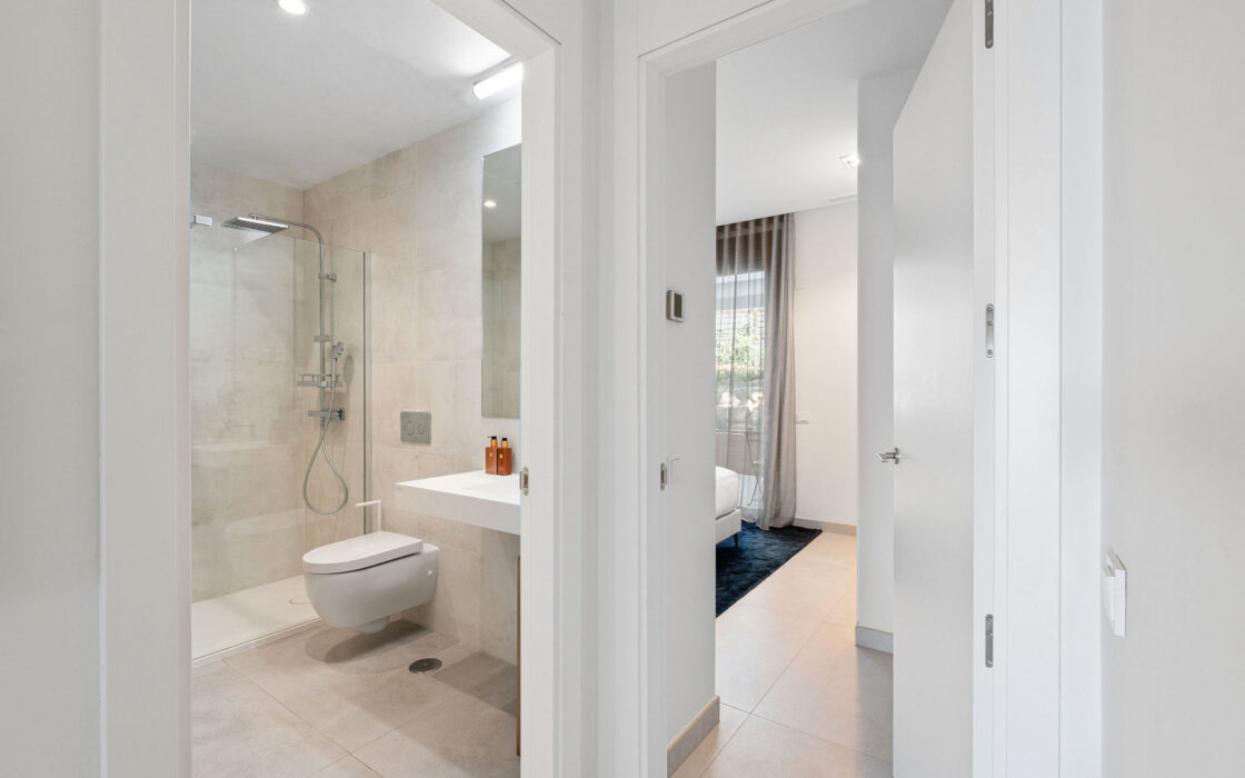 Квартира 3 комнаты в Восточной Марбелье с террасой 124 кв.м