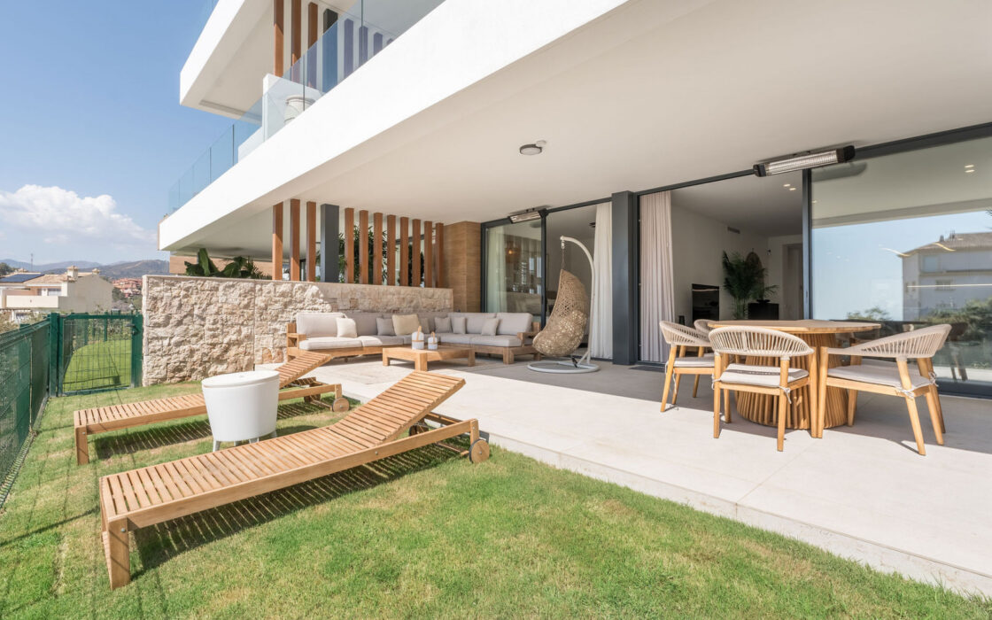 Квартира 3 комнаты в Восточной Марбелье с террасой 124 кв.м