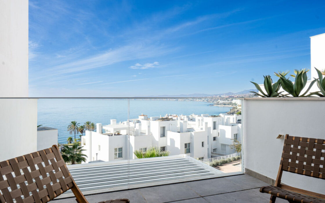 Квартира 3 комнаты 98 кв.м с террасой в Торрекебраде