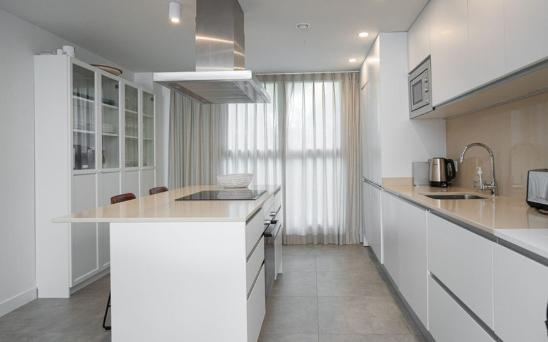 Квартира 3 комнаты 98 кв.м с террасой в Торрекебраде