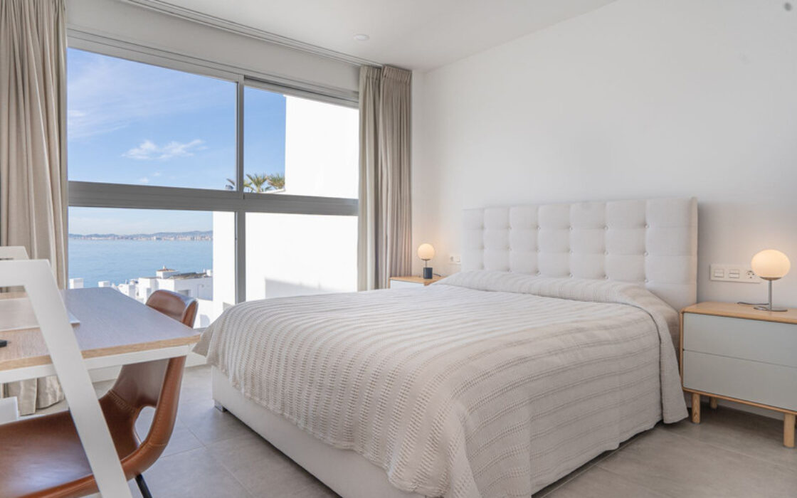 Квартира 3 комнаты 98 кв.м с террасой в Торрекебраде