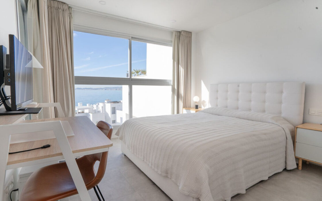 Квартира 3 комнаты 98 кв.м с террасой в Торрекебраде