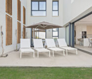 Двухквартирный дом в Марбелье с панорамным видом на море