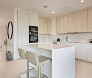 Двухквартирный дом в Марбелье с панорамным видом на море