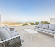 Двухквартирный дом в Марбелье с панорамным видом на море