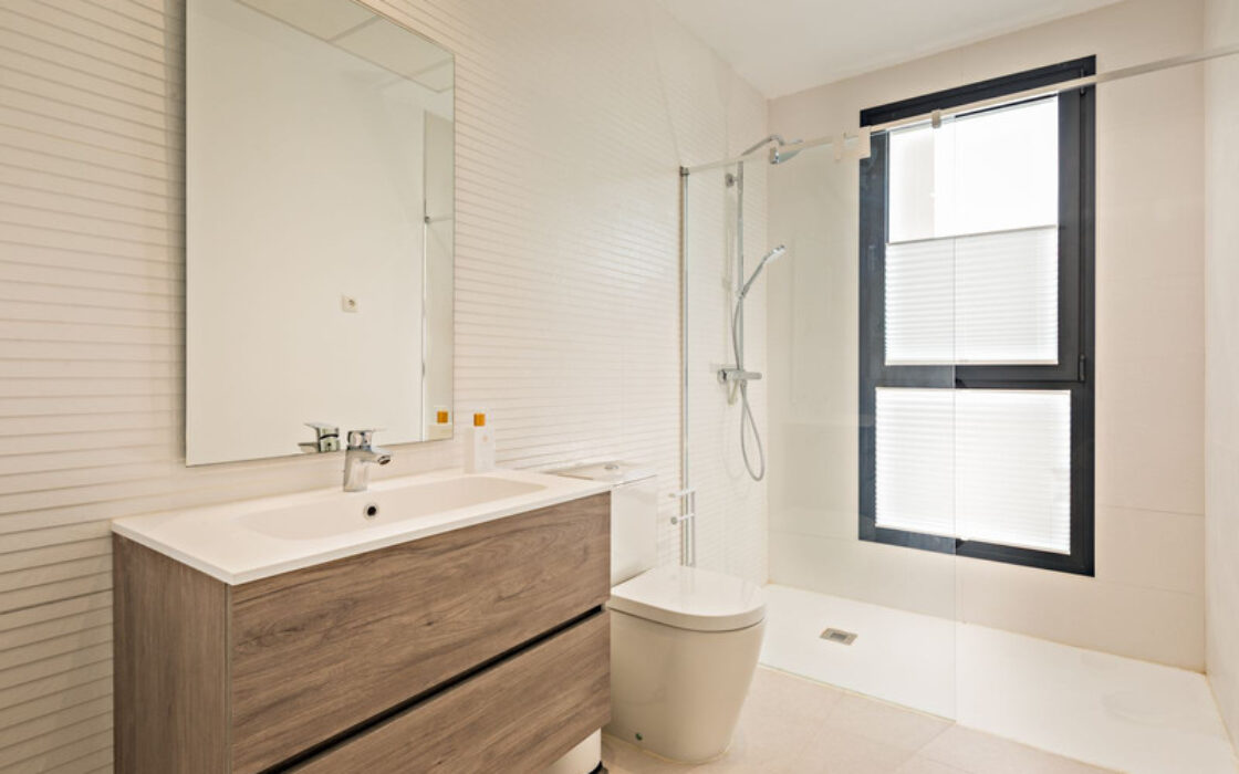 Двухквартирный дом в Марбелье с панорамным видом на море