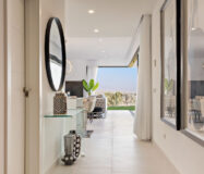 Двухквартирный дом в Марбелье с панорамным видом на море