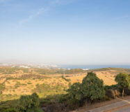 Двухквартирный дом в Марбелье с панорамным видом на море