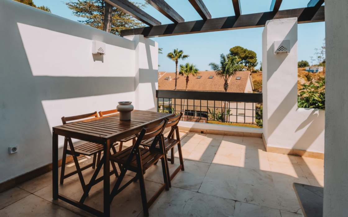 Трехкомнатный отель в Марбелье с террасой и видами