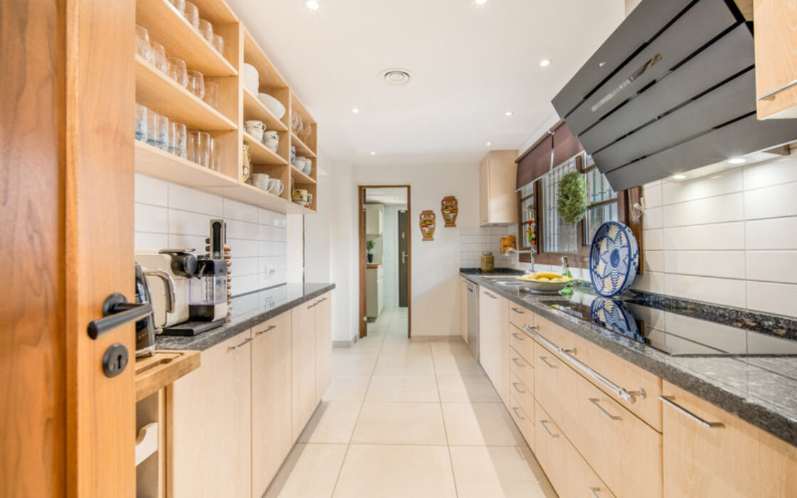 Вилла с 3 спальнями в Торремюэль, Бенальмадена, 315 кв.м