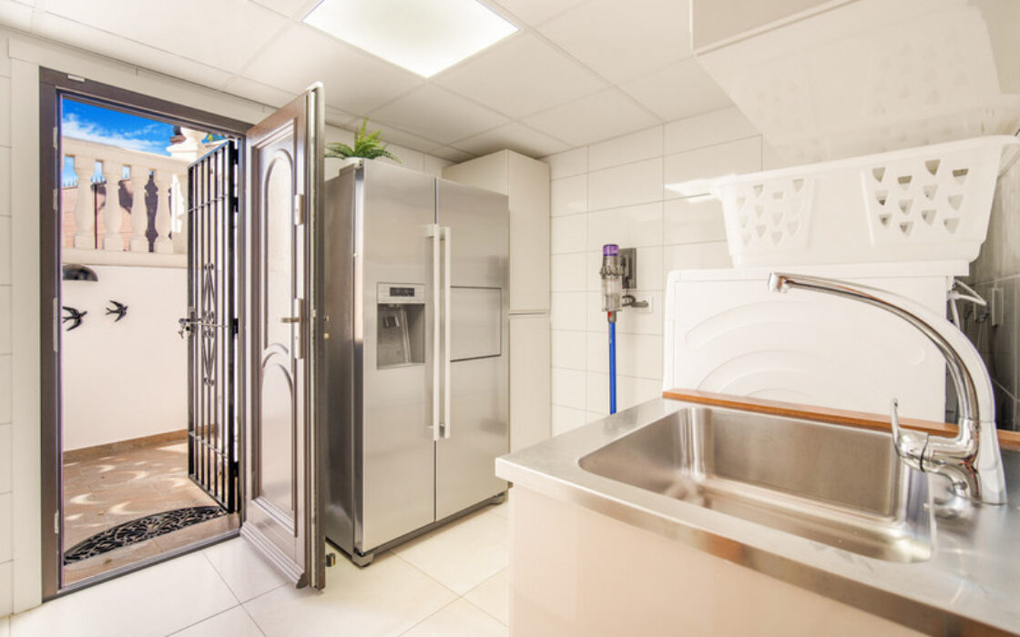 Вилла с 3 спальнями в Торремюэль, Бенальмадена, 315 кв.м