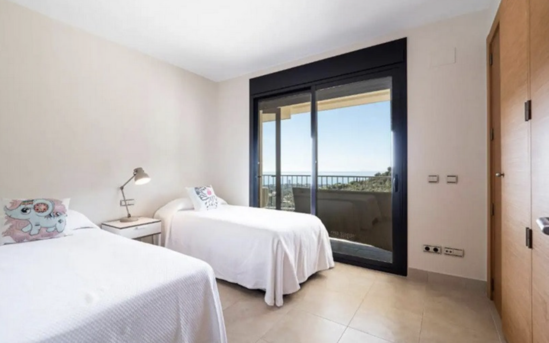 Квартира 2-комн. в Samara Resort Marbella с видом на море