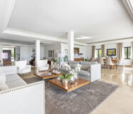 Елітна вілла в Cascada de Camoján, 1707 кв.м, тераса