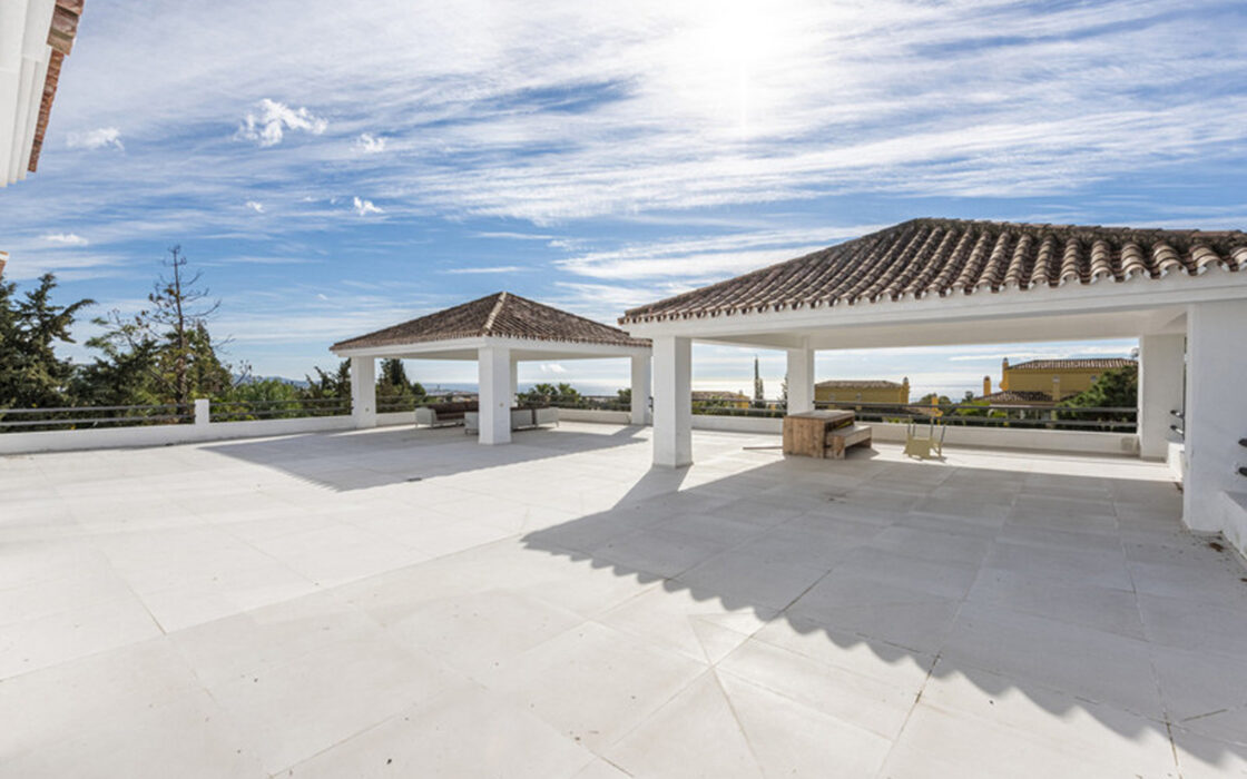 Елітна вілла в Cascada de Camoján, 1707 кв.м, тераса