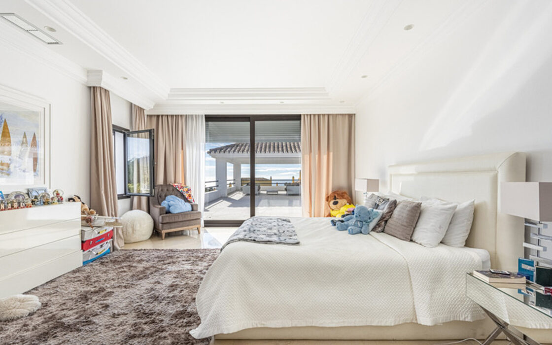 Елітна вілла в Cascada de Camoján, 1707 кв.м, тераса