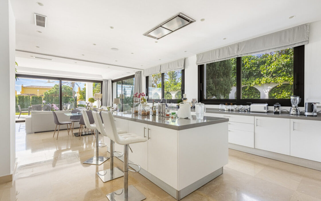 Елітна вілла в Cascada de Camoján, 1707 кв.м, тераса