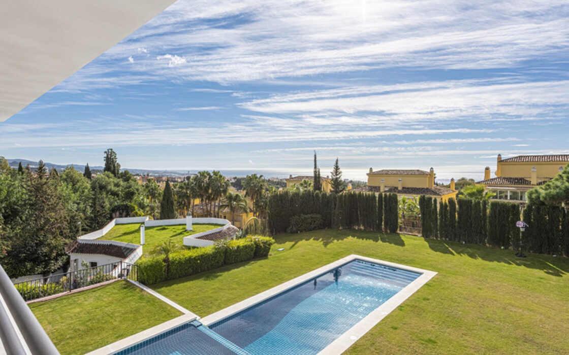 Елітна вілла в Cascada de Camoján, 1707 кв.м, тераса