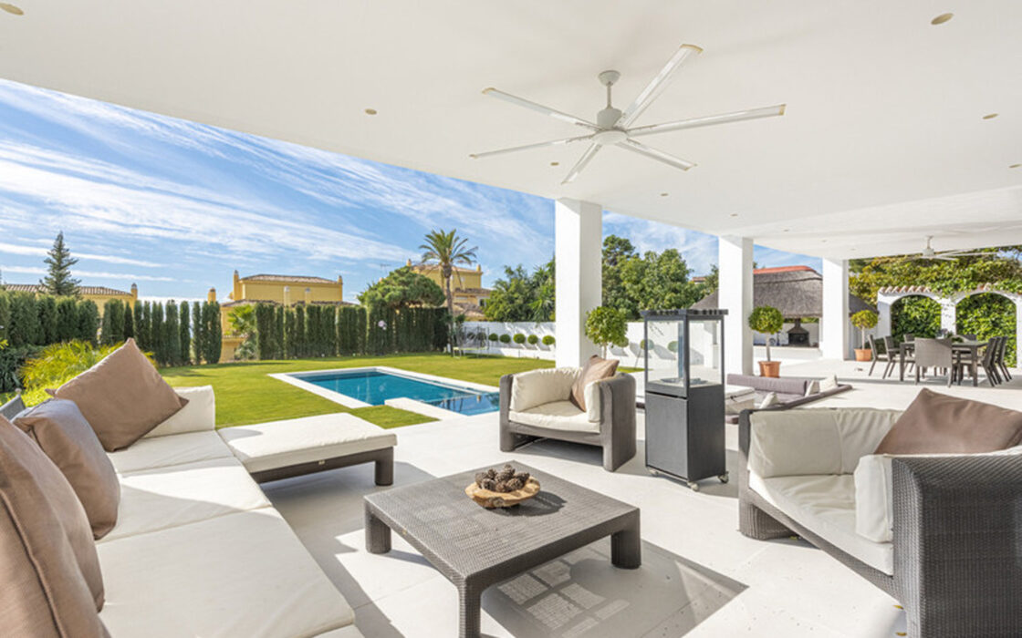 Елітна вілла в Cascada de Camoján, 1707 кв.м, тераса