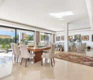 Елітна вілла в Cascada de Camoján, 1707 кв.м, тераса