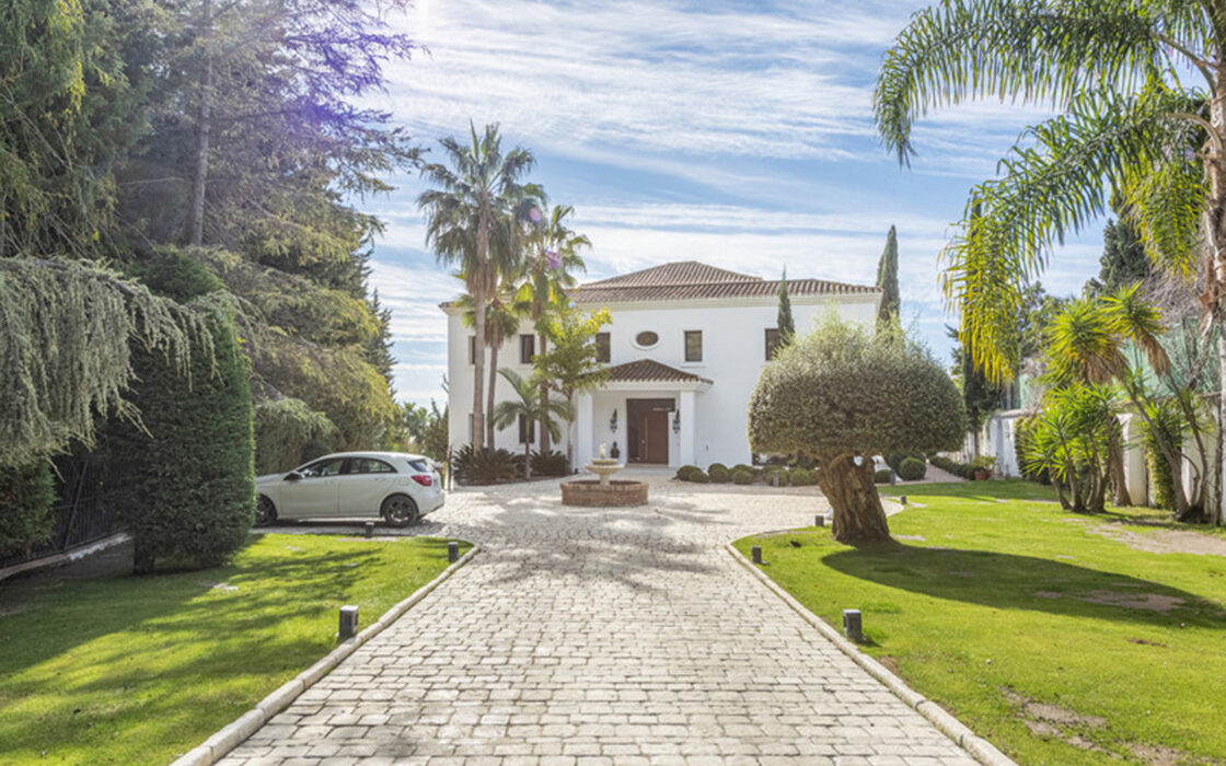 Елітна вілла в Cascada de Camoján, 1707 кв.м, тераса