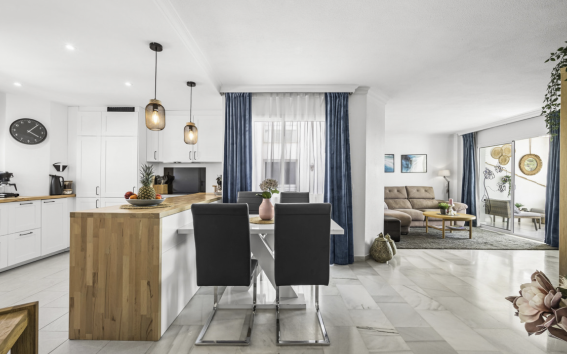 Просторная квартира 129 кв.м с террасой в Калахонде