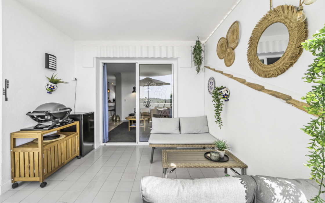 Просторная квартира 129 кв.м с террасой в Калахонде