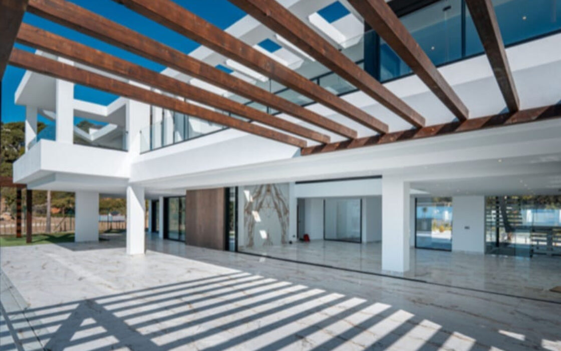 Вілла в Бенахавісі, 6 кімнат, тераса, 1174 кв.м