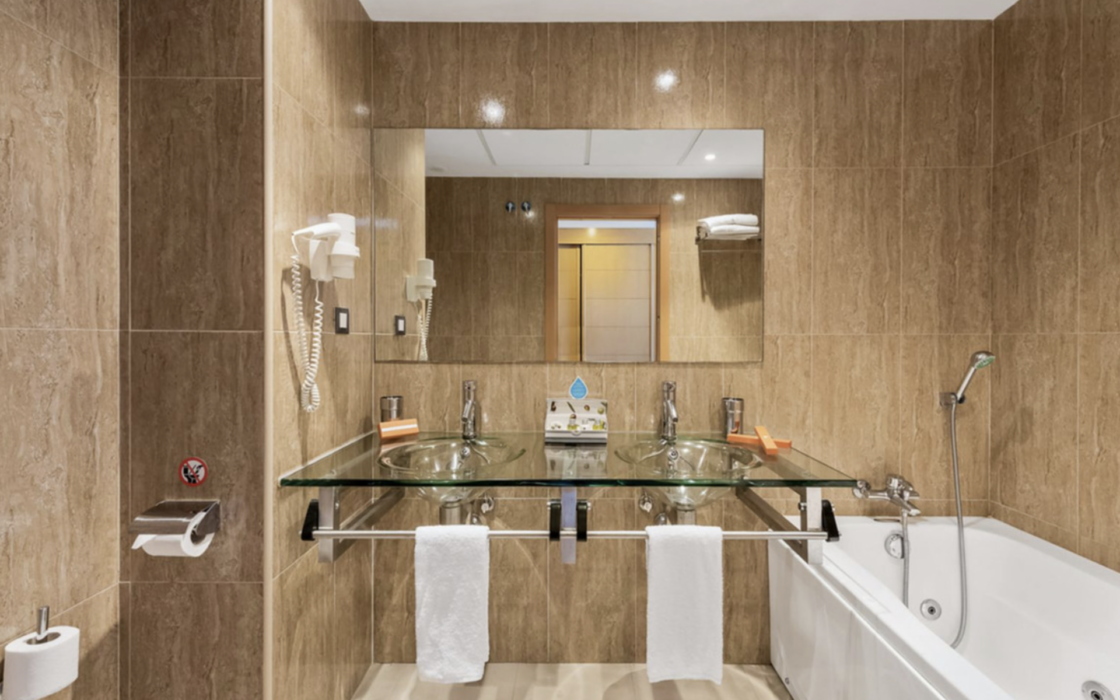 Розкішна 2-кімнатна квартира в Коста-дель-Соль з терасою